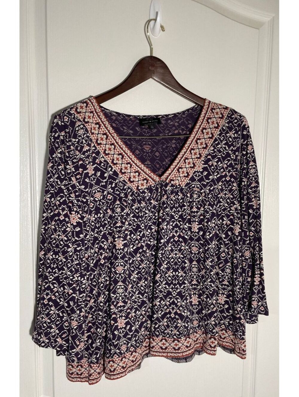 Lucky Brand size Large V neck pullover top bell sleeves purple rust cream